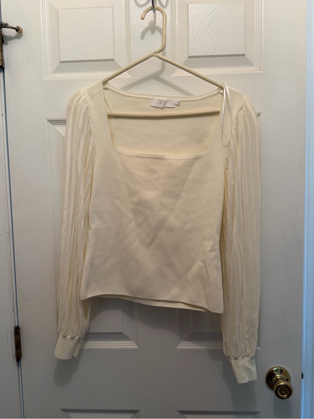 ASTR Kienna White Pullover Sweater L Square Neck Pleated Balloon Sleeve